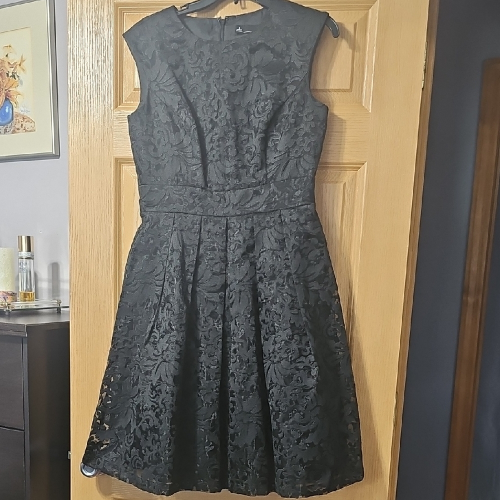 Chetta B Black Sleeveless A-Line Mini Dress